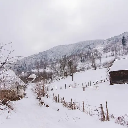 Country House Malo Selo منزل ريفي